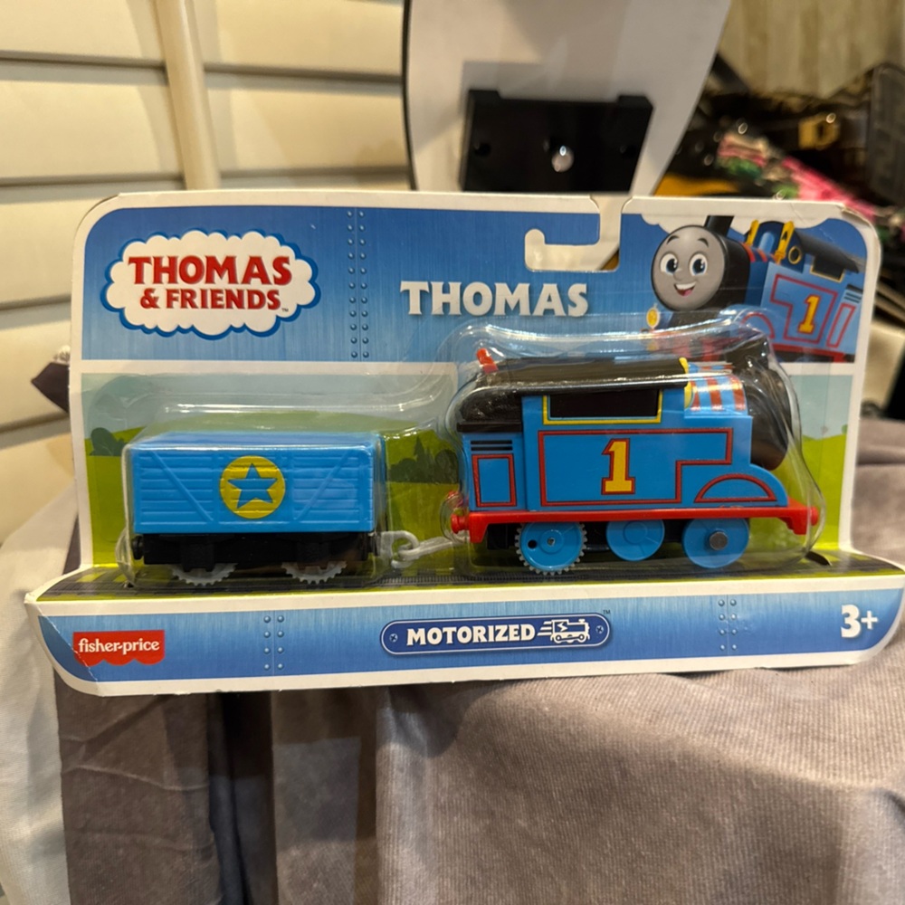 Fisher-Price Thomas Motorized Train with‎ Blue Cargo Car